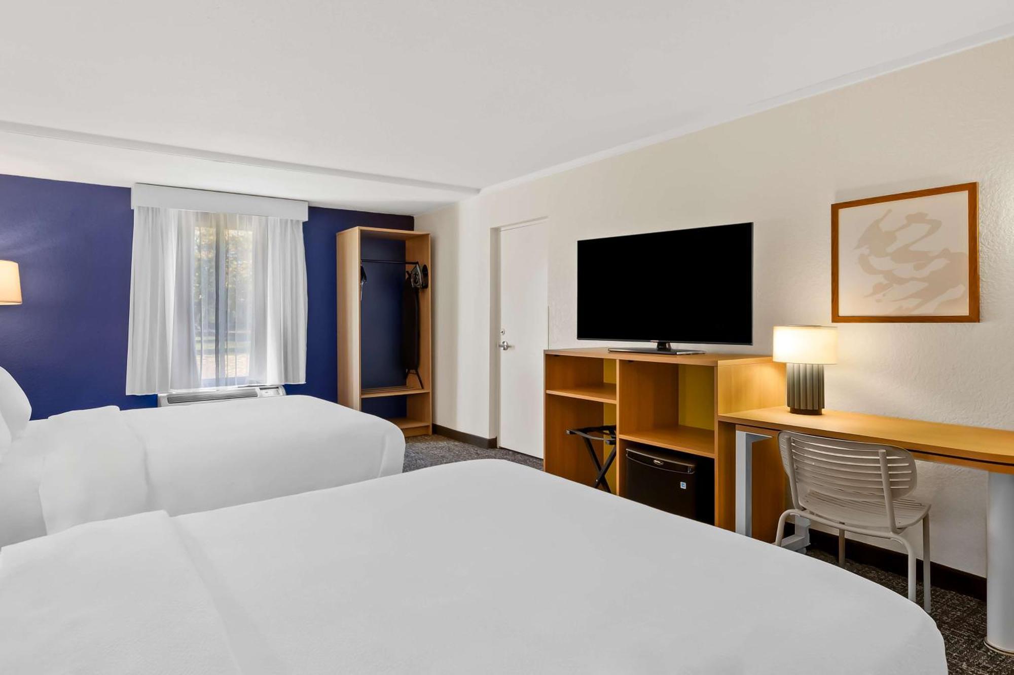 ซูเปอร์ 8 บาย วินด์แฮม เดลวิลล์/โรอาโนก Hotel Daleville ภายนอก รูปภาพ
